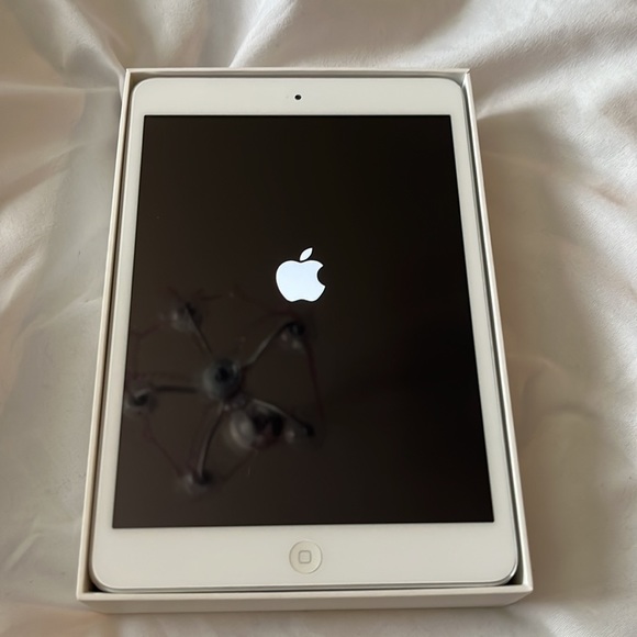 Apple iPad Mini 2 - Picture 5 of 6